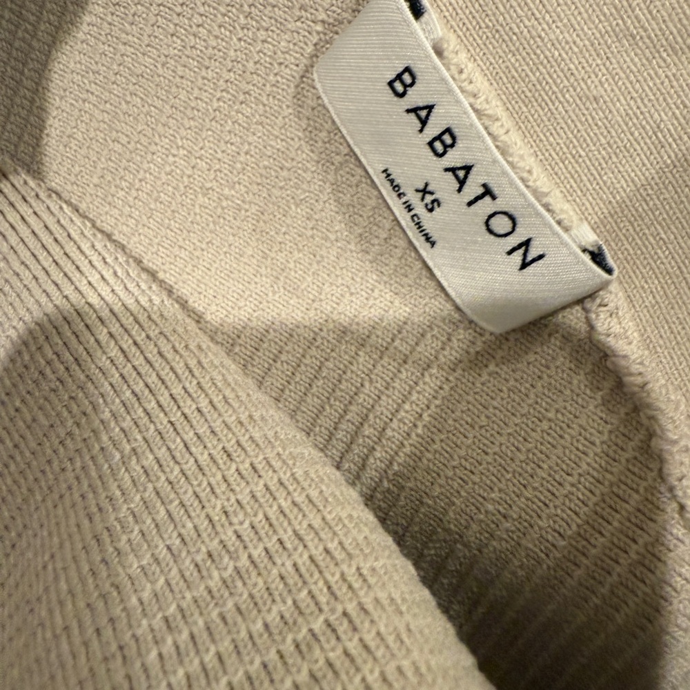 Aritzia Cream Cross-Strap Crop Top - Picture 7 of 7